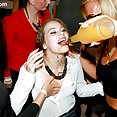 Tainster: drunk girls - image 